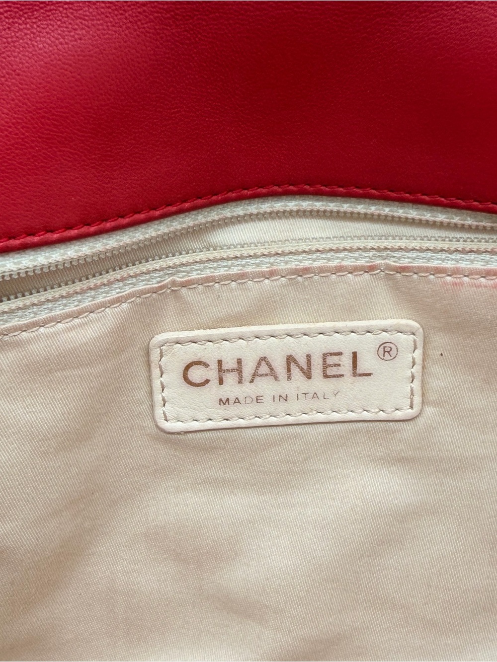 CHANEL Red Quilted Leather Shoulder Bag with Charm Chain COA READY - Picture 14 of 16